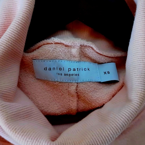 DANIEL PATRICK Crop Tank Turtleneck Sweat Women's Size XS - Picture 4 of 5